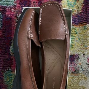 Naturalizer brown loafers